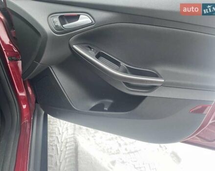 Красный Форд Фокус, объемом двигателя 2 л и пробегом 107 тыс. км за 8500 $, фото 11 на Automoto.ua