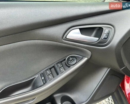 Форд Фокус 2015 у Івано-Франківську на Automoto.ua Червоний Форд Фокус, об'ємом двигуна 2 л та пробігом 160 тис. км за 7999 $, фото 15 на Automoto.ua