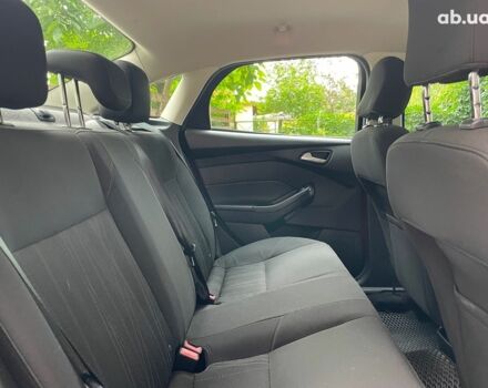 Красный Форд Фокус, объемом двигателя 2 л и пробегом 248 тыс. км за 6490 $, фото 19 на Automoto.ua