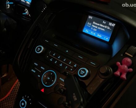 Червоний Форд Фокус, об'ємом двигуна 2 л та пробігом 162 тис. км за 9490 $, фото 20 на Automoto.ua