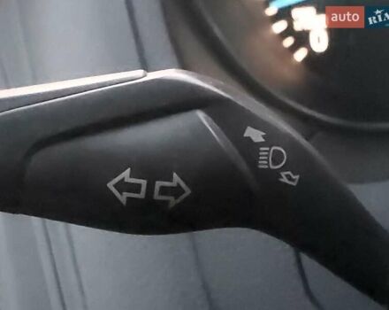 Форд Фокус 2015 у Одесі на Automoto.ua Червоний Форд Фокус, об'ємом двигуна 2 л та пробігом 123 тис. км за 8700 $, фото 20 на Automoto.ua