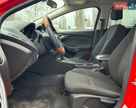 Красный Форд Фокус, объемом двигателя 2 л и пробегом 126 тыс. км за 7700 $, фото 12 на Automoto.ua