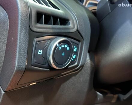 Червоний Форд Фокус, об'ємом двигуна 2 л та пробігом 162 тис. км за 9490 $, фото 9 на Automoto.ua