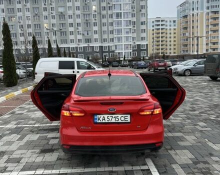 Червоний Форд Фокус, об'ємом двигуна 2 л та пробігом 140 тис. км за 8800 $, фото 2 на Automoto.ua