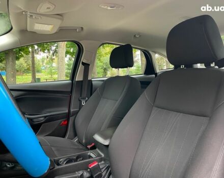 Красный Форд Фокус, объемом двигателя 2 л и пробегом 248 тыс. км за 6490 $, фото 14 на Automoto.ua