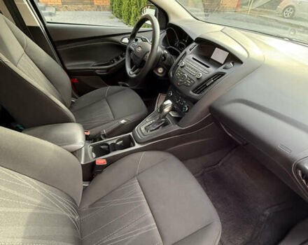 Червоний Форд Фокус, об'ємом двигуна 2 л та пробігом 145 тис. км за 8300 $, фото 13 на Automoto.ua