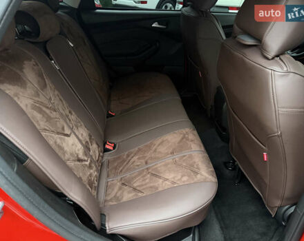 Червоний Форд Фокус, об'ємом двигуна 2 л та пробігом 92 тис. км за 7900 $, фото 33 на Automoto.ua