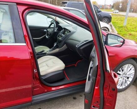 Красный Форд Фокус, объемом двигателя 2 л и пробегом 198 тыс. км за 10500 $, фото 9 на Automoto.ua