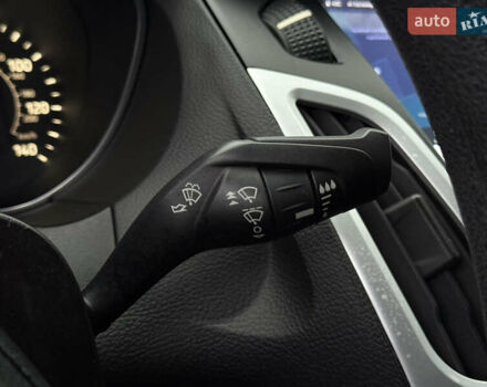 Червоний Форд Фокус, об'ємом двигуна 2 л та пробігом 92 тис. км за 7900 $, фото 45 на Automoto.ua