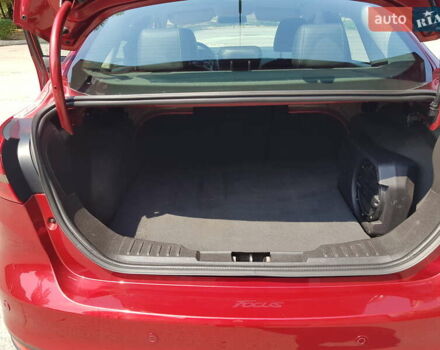 Форд Фокус 2016 в Одессе на Automoto.ua Красный Форд Фокус, объемом двигателя 2 л и пробегом 190 тыс. км за 7800 $, фото 9 на Automoto.ua