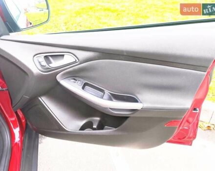 Красный Форд Фокус, объемом двигателя 2 л и пробегом 198 тыс. км за 10500 $, фото 21 на Automoto.ua