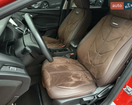 Червоний Форд Фокус, об'ємом двигуна 2 л та пробігом 92 тис. км за 7900 $, фото 30 на Automoto.ua