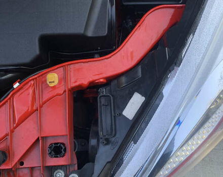 Червоний Форд Фокус, об'ємом двигуна 2 л та пробігом 123 тис. км за 9200 $, фото 81 на Automoto.ua