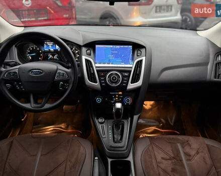 Червоний Форд Фокус, об'ємом двигуна 2 л та пробігом 92 тис. км за 7900 $, фото 37 на Automoto.ua