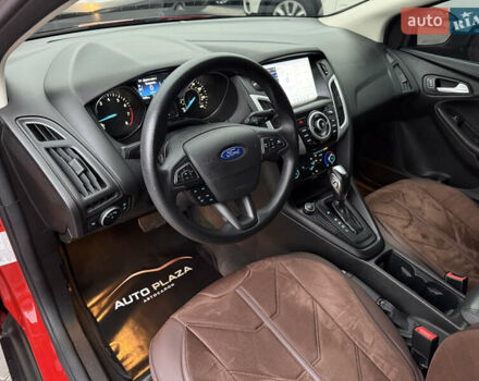 Червоний Форд Фокус, об'ємом двигуна 2 л та пробігом 92 тис. км за 7900 $, фото 29 на Automoto.ua