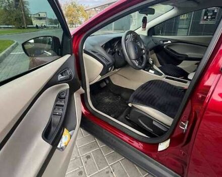 Форд Фокус 2016 в Ужгороде на Automoto.ua Красный Форд Фокус, объемом двигателя 2 л и пробегом 165 тыс. км за 6000 $, фото 10 на Automoto.ua