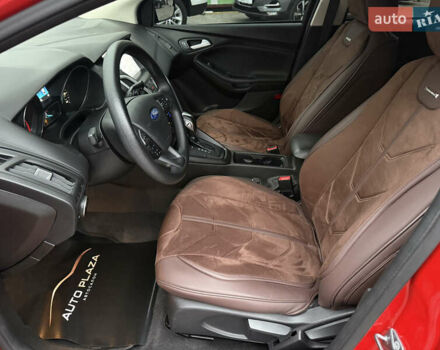 Червоний Форд Фокус, об'ємом двигуна 2 л та пробігом 92 тис. км за 7900 $, фото 28 на Automoto.ua