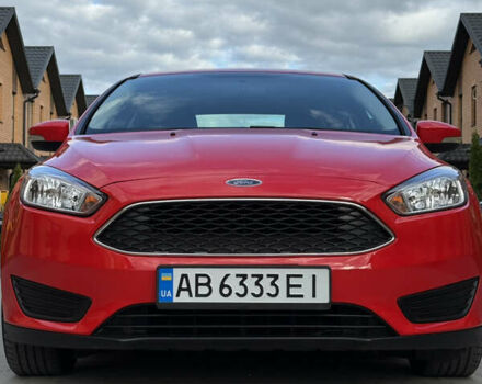 Червоний Форд Фокус, об'ємом двигуна 2 л та пробігом 145 тис. км за 8300 $, фото 1 на Automoto.ua