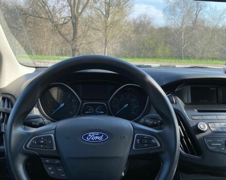 Червоний Форд Фокус, об'ємом двигуна 2 л та пробігом 118 тис. км за 8000 $, фото 8 на Automoto.ua