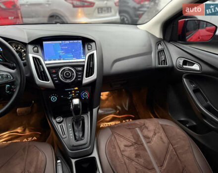 Червоний Форд Фокус, об'ємом двигуна 2 л та пробігом 92 тис. км за 7900 $, фото 39 на Automoto.ua