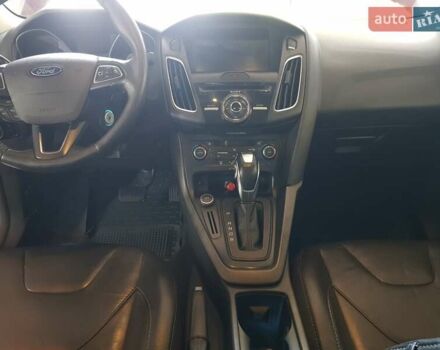 Форд Фокус 2016 в Одессе на Automoto.ua Красный Форд Фокус, объемом двигателя 2 л и пробегом 190 тыс. км за 7800 $, фото 18 на Automoto.ua