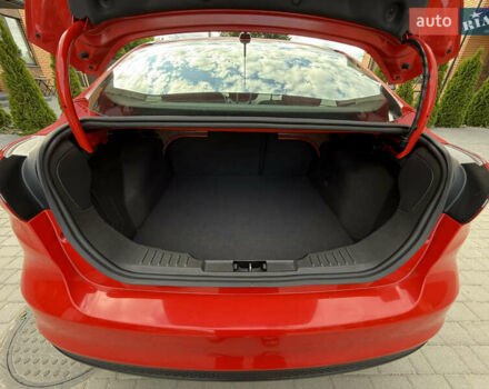 Червоний Форд Фокус, об'ємом двигуна 2 л та пробігом 145 тис. км за 8300 $, фото 11 на Automoto.ua
