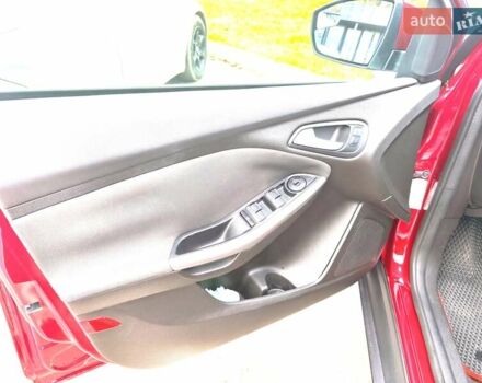 Красный Форд Фокус, объемом двигателя 2 л и пробегом 198 тыс. км за 10500 $, фото 23 на Automoto.ua