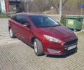 Красный Форд Фокус, объемом двигателя 2 л и пробегом 180 тыс. км за 7000 $, фото 1 на Automoto.ua