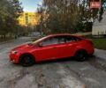 Красный Форд Фокус, объемом двигателя 2 л и пробегом 181 тыс. км за 10000 $, фото 1 на Automoto.ua