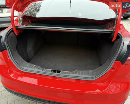 Червоний Форд Фокус, об'ємом двигуна 2 л та пробігом 92 тис. км за 7900 $, фото 32 на Automoto.ua