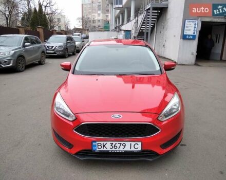 Червоний Форд Фокус, об'ємом двигуна 2 л та пробігом 153 тис. км за 8250 $, фото 1 на Automoto.ua