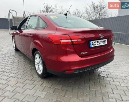 Красный Форд Фокус, объемом двигателя 2 л и пробегом 123 тыс. км за 8250 $, фото 6 на Automoto.ua