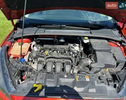 Форд Фокус 2018 в Калуше на Automoto.ua Красный Форд Фокус, объемом двигателя 2 л и пробегом 125 тыс. км за 8000 $, фото 12 на Automoto.ua