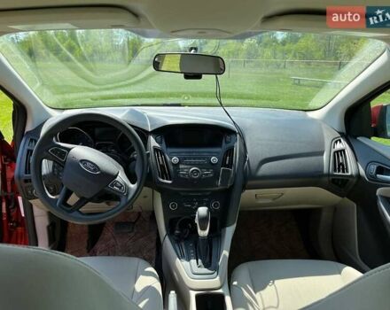 Форд Фокус 2018 в Калуше на Automoto.ua Красный Форд Фокус, объемом двигателя 2 л и пробегом 125 тыс. км за 8000 $, фото 8 на Automoto.ua