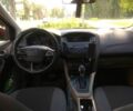 Красный Форд Фокус, объемом двигателя 2 л и пробегом 145 тыс. км за 9800 $, фото 5 на Automoto.ua