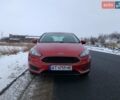 Красный Форд Фокус, объемом двигателя 2 л и пробегом 130 тыс. км за 8500 $, фото 1 на Automoto.ua