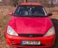 Красный Форд Фокус, объемом двигателя 1.8 л и пробегом 400 тыс. км за 2100 $, фото 1 на Automoto.ua
