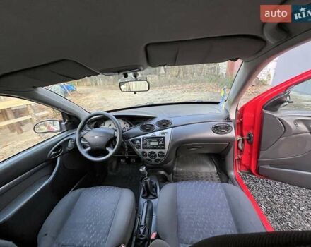 Красный Форд Фокус, объемом двигателя 1.75 л и пробегом 285 тыс. км за 2950 $, фото 18 на Automoto.ua