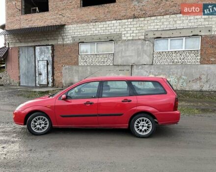 Красный Форд Фокус, объемом двигателя 1.75 л и пробегом 285 тыс. км за 2950 $, фото 4 на Automoto.ua