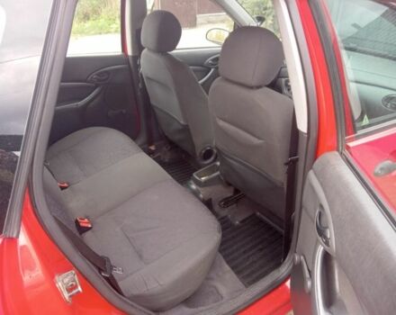 Червоний Форд Фокус, об'ємом двигуна 1.8 л та пробігом 370 тис. км за 2500 $, фото 4 на Automoto.ua