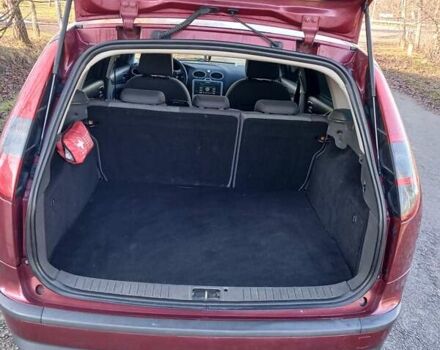 Червоний Форд Фокус, об'ємом двигуна 1.6 л та пробігом 260 тис. км за 4700 $, фото 9 на Automoto.ua