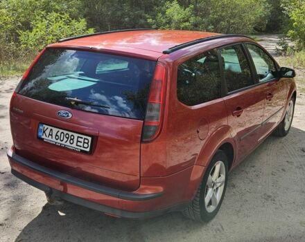 Червоний Форд Фокус, об'ємом двигуна 1.6 л та пробігом 350 тис. км за 4399 $, фото 3 на Automoto.ua