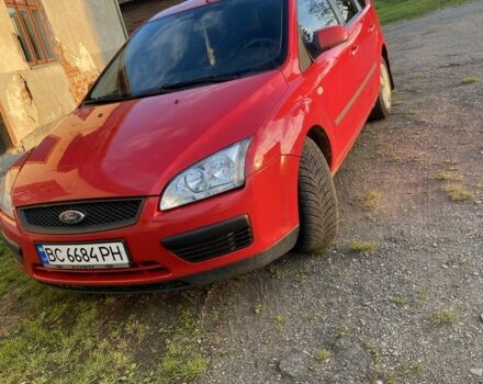 Червоний Форд Фокус, об'ємом двигуна 1.8 л та пробігом 260 тис. км за 3750 $, фото 1 на Automoto.ua