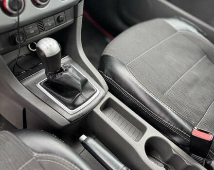 Форд Фокус 2006 в Долине на Automoto.ua Красный Форд Фокус, объемом двигателя 1.6 л и пробегом 257 тыс. км за 3700 $, фото 3 на Automoto.ua