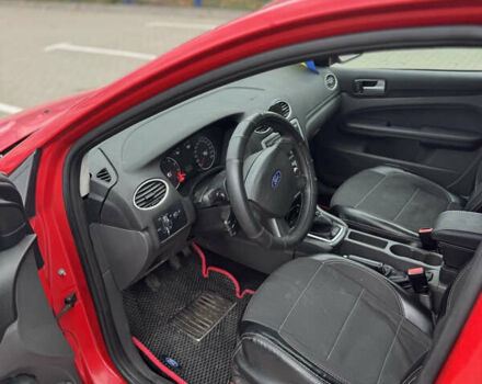 Форд Фокус 2006 в Долине на Automoto.ua Красный Форд Фокус, объемом двигателя 1.6 л и пробегом 257 тыс. км за 3700 $, фото 13 на Automoto.ua