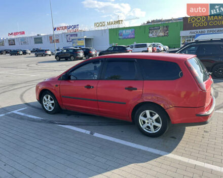 Красный Форд Фокус, объемом двигателя 1.6 л и пробегом 405 тыс. км за 3500 $, фото 5 на Automoto.ua