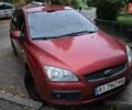 Красный Форд Фокус, объемом двигателя 1.6 л и пробегом 366 тыс. км за 4300 $, фото 1 на Automoto.ua