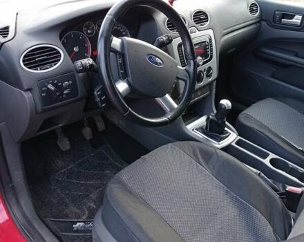 Форд Фокус 2007 в Заречном на Automoto.ua Красный Форд Фокус, объемом двигателя 1.6 л и пробегом 230 тыс. км за 4500 $, фото 4 на Automoto.ua