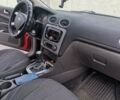 Красный Форд Фокус, объемом двигателя 1.6 л и пробегом 372 тыс. км за 4800 $, фото 8 на Automoto.ua