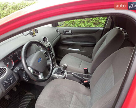 Форд Фокус 2007 в Заречном на Automoto.ua Красный Форд Фокус, объемом двигателя 1.6 л и пробегом 230 тыс. км за 4500 $, фото 11 на Automoto.ua